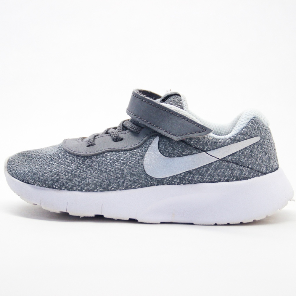 Nike Tanjun TDV Grey & Silver Sneaker - Size 9